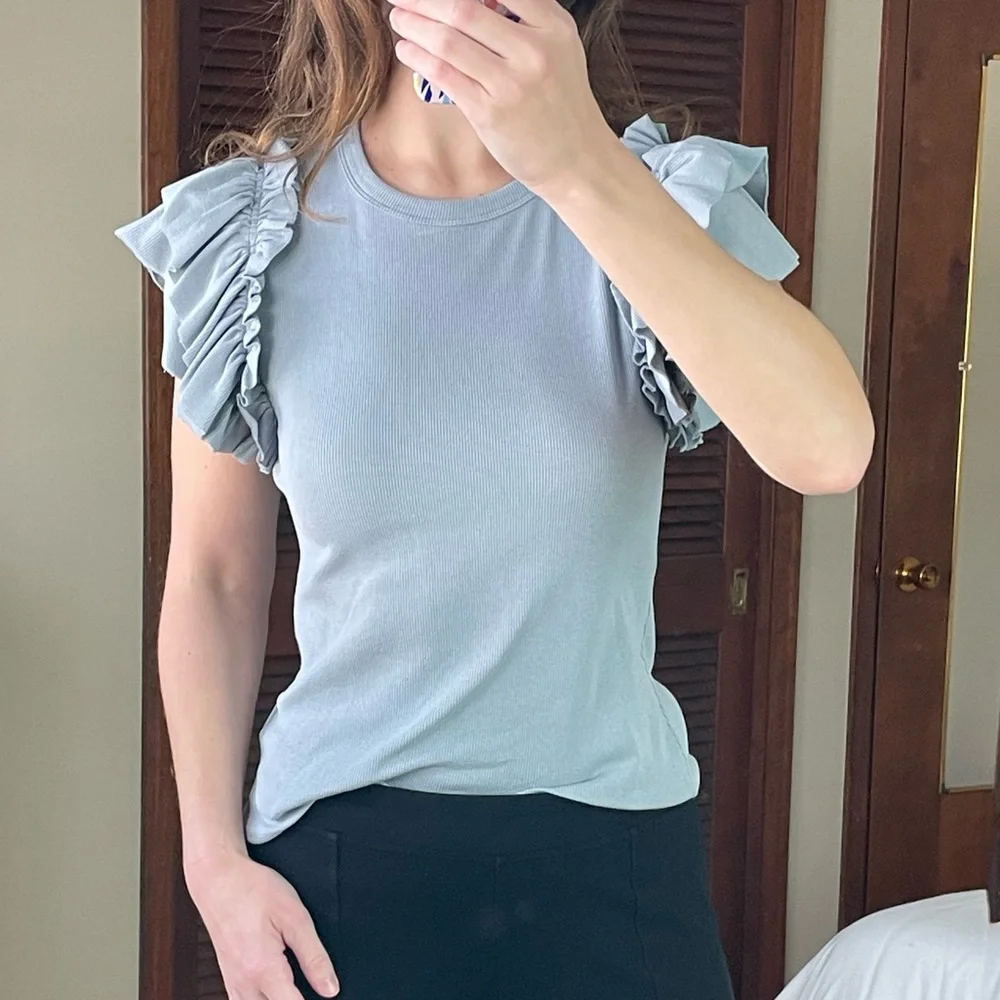 Express Statement Ruffle Sleeve Shirt Medium Light Blue - Picture 4 of 5